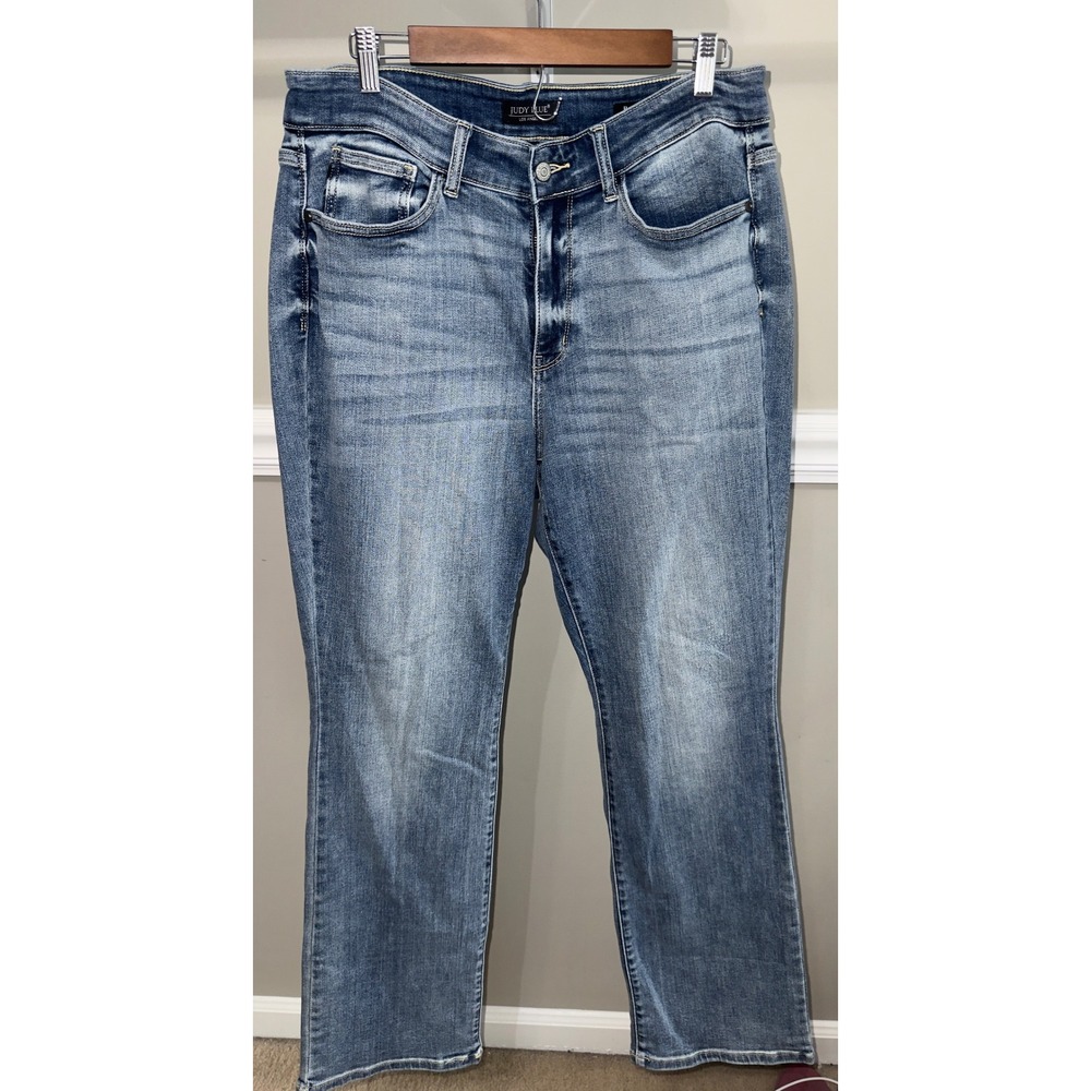 Judy Blue Womens Mid Rise Straight Leg Jeans Medium Wash Blue Denim 16W - Picture 2 of 4